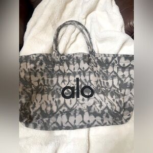 Alo yoga tote bag